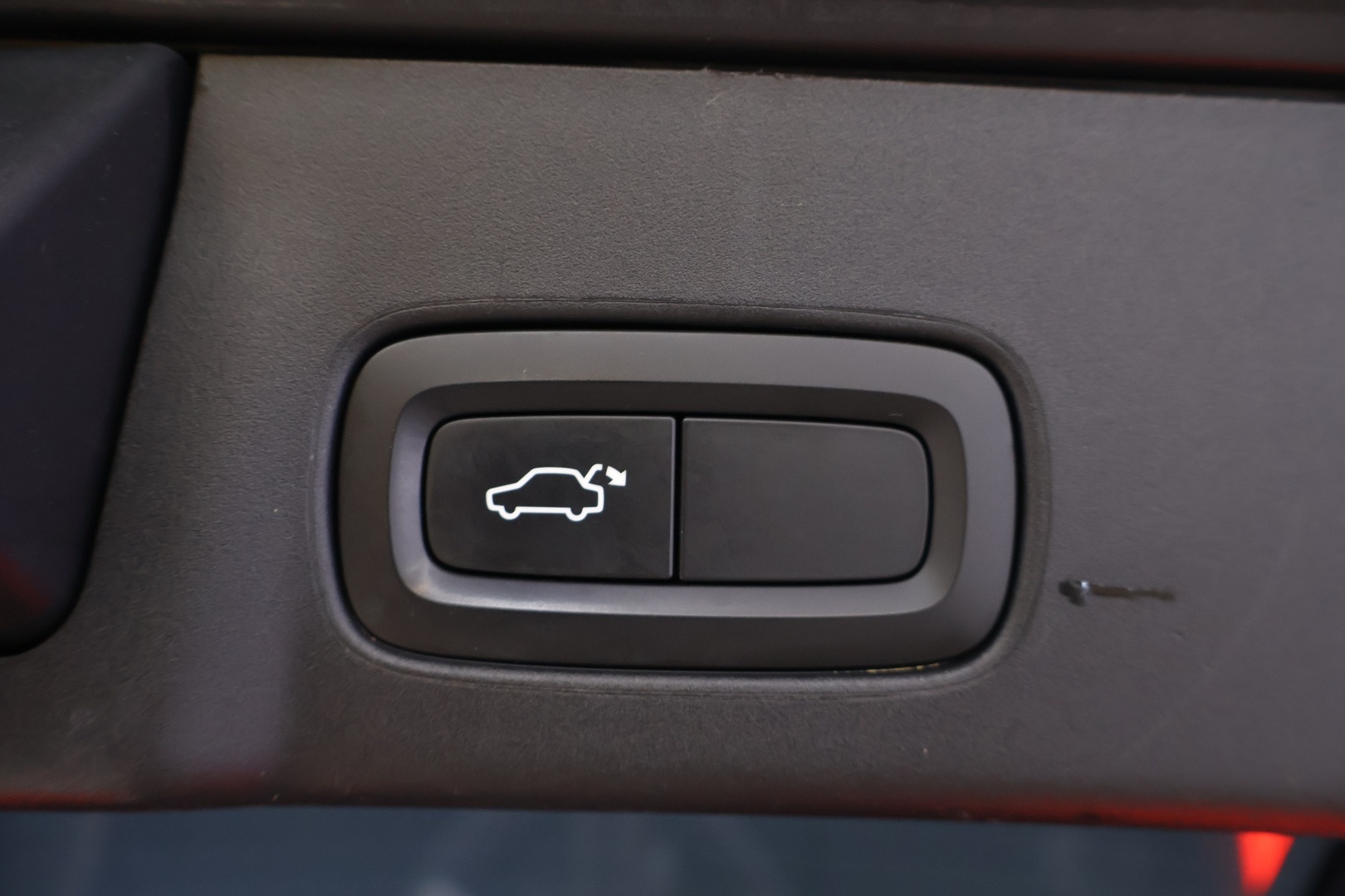 VOLVO V90 2019
