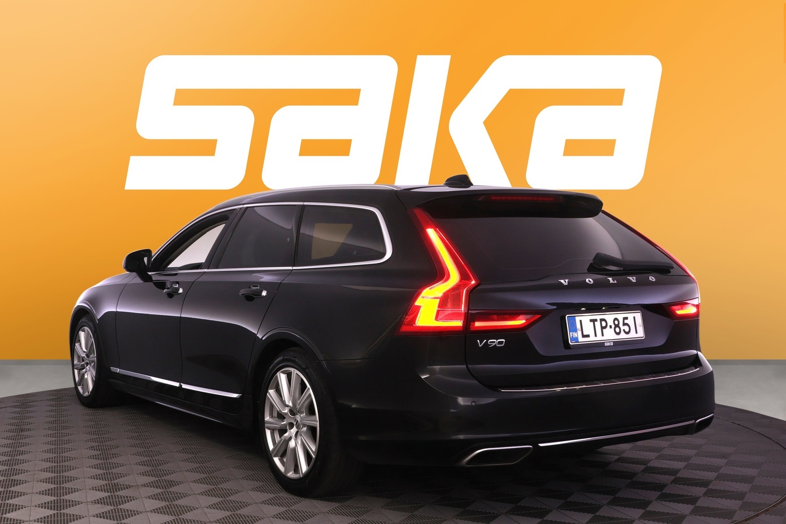 VOLVO V90 2019