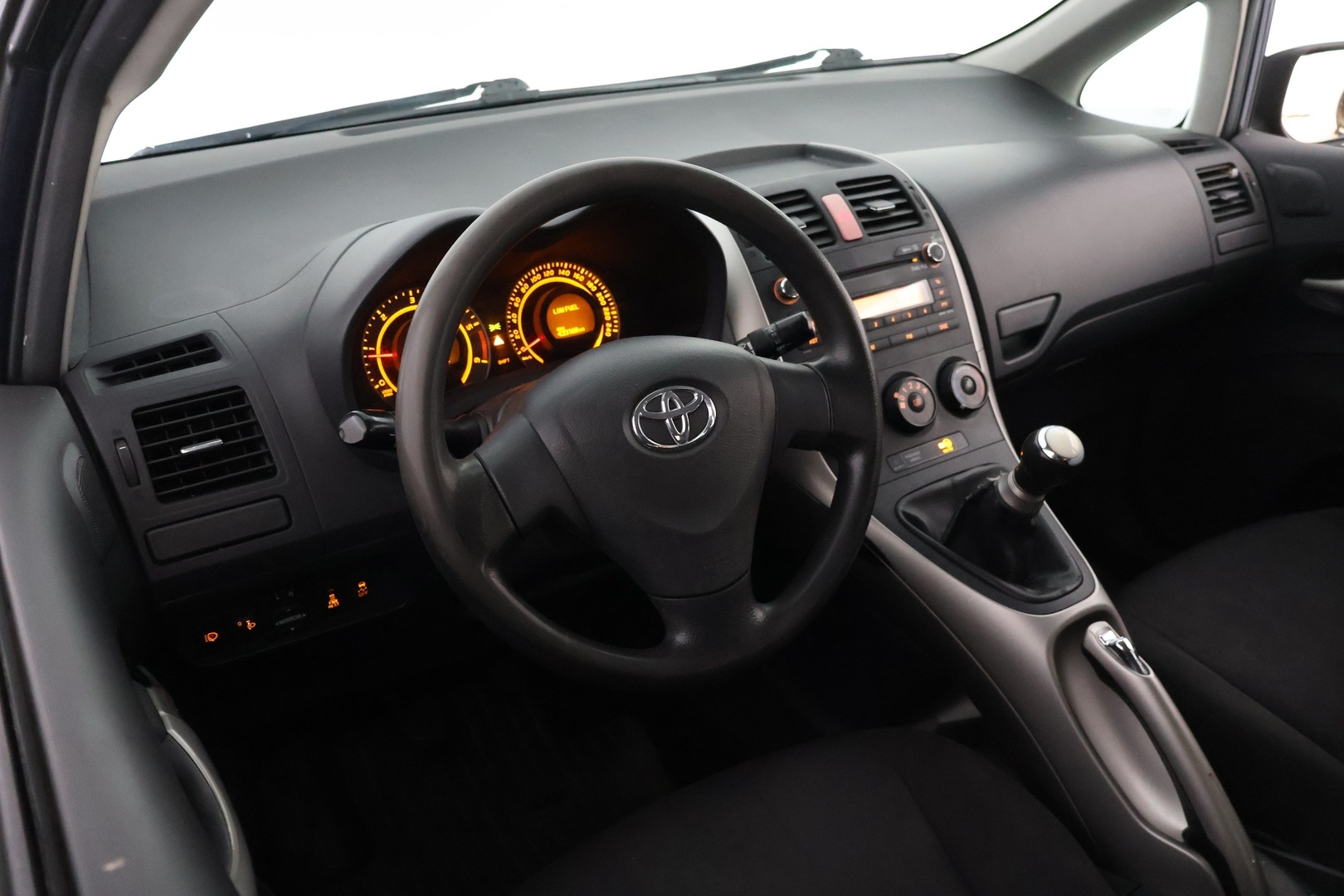 TOYOTA Auris 2008