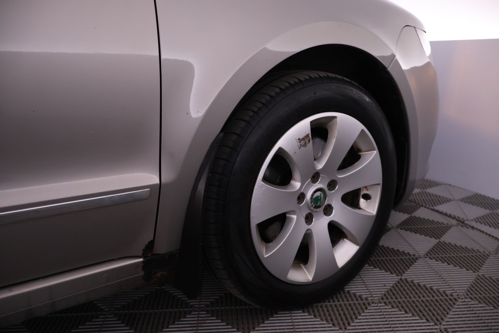 SKODA Superb 2010