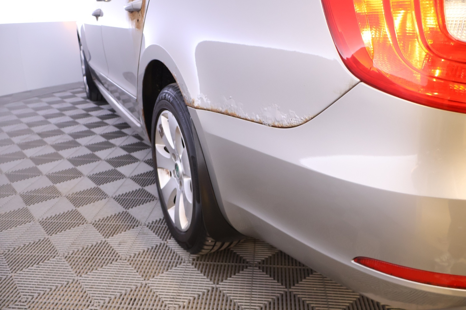 SKODA Superb 2010