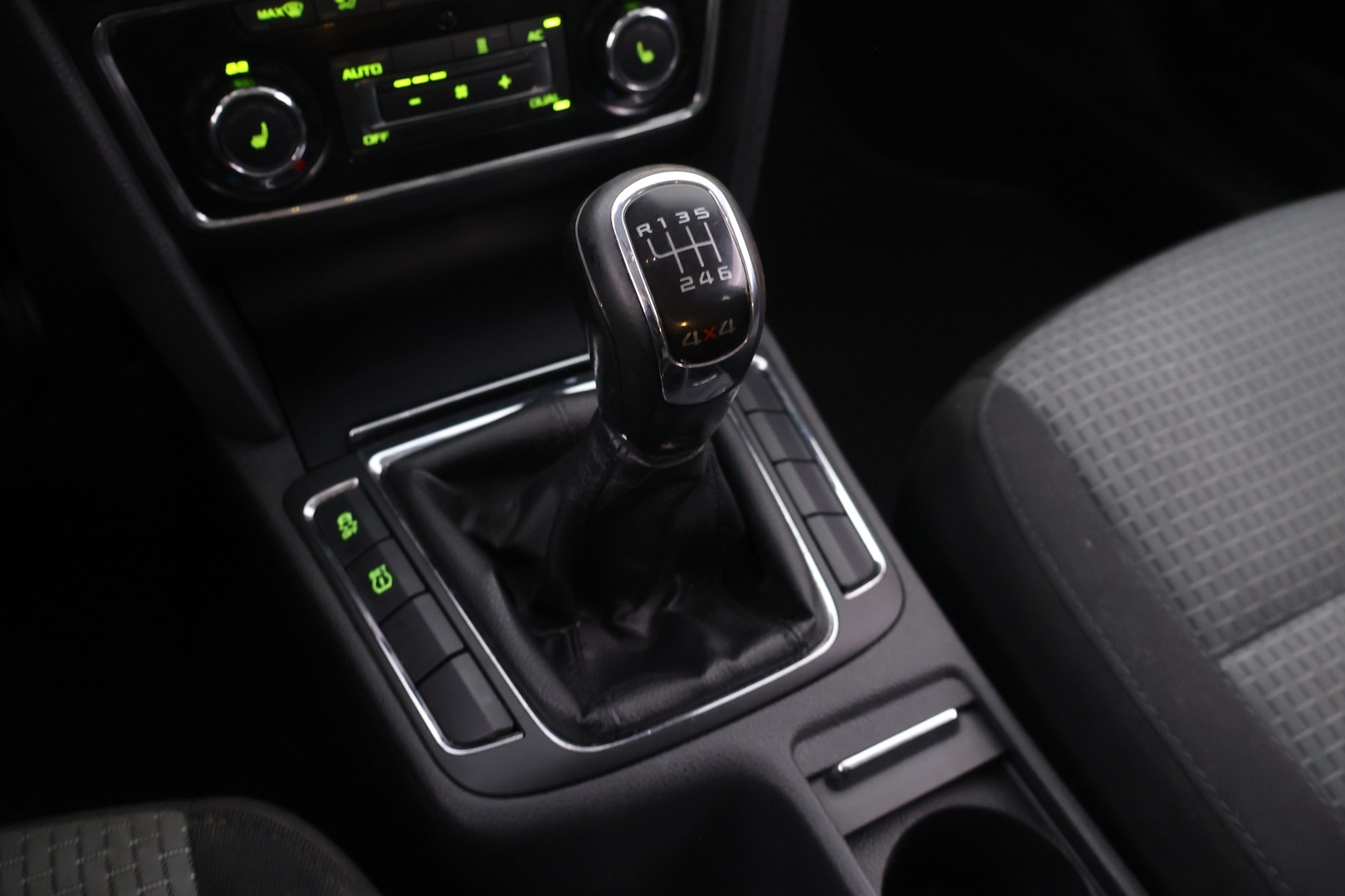 SKODA Superb 2010