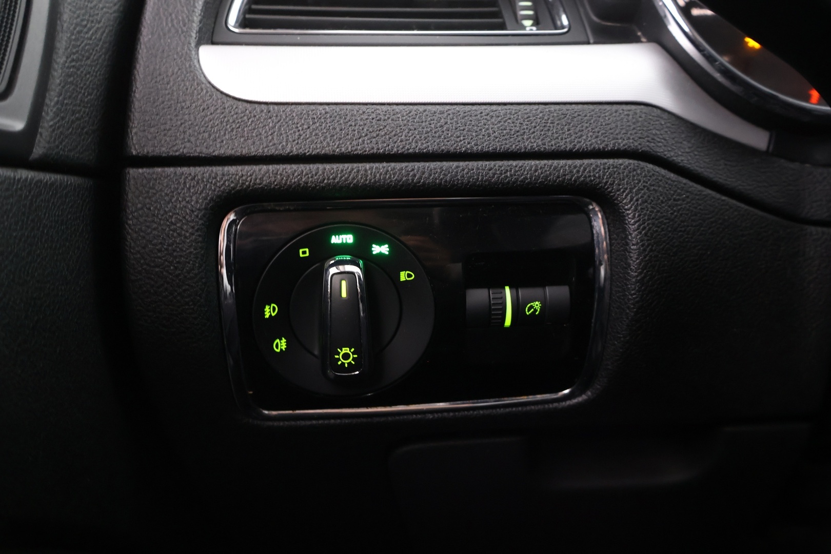 SKODA Superb 2010
