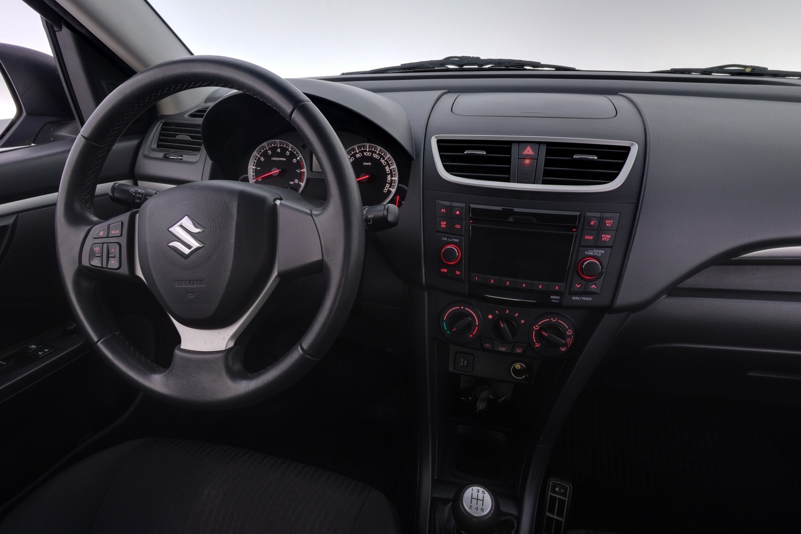 SUZUKI Swift 2011