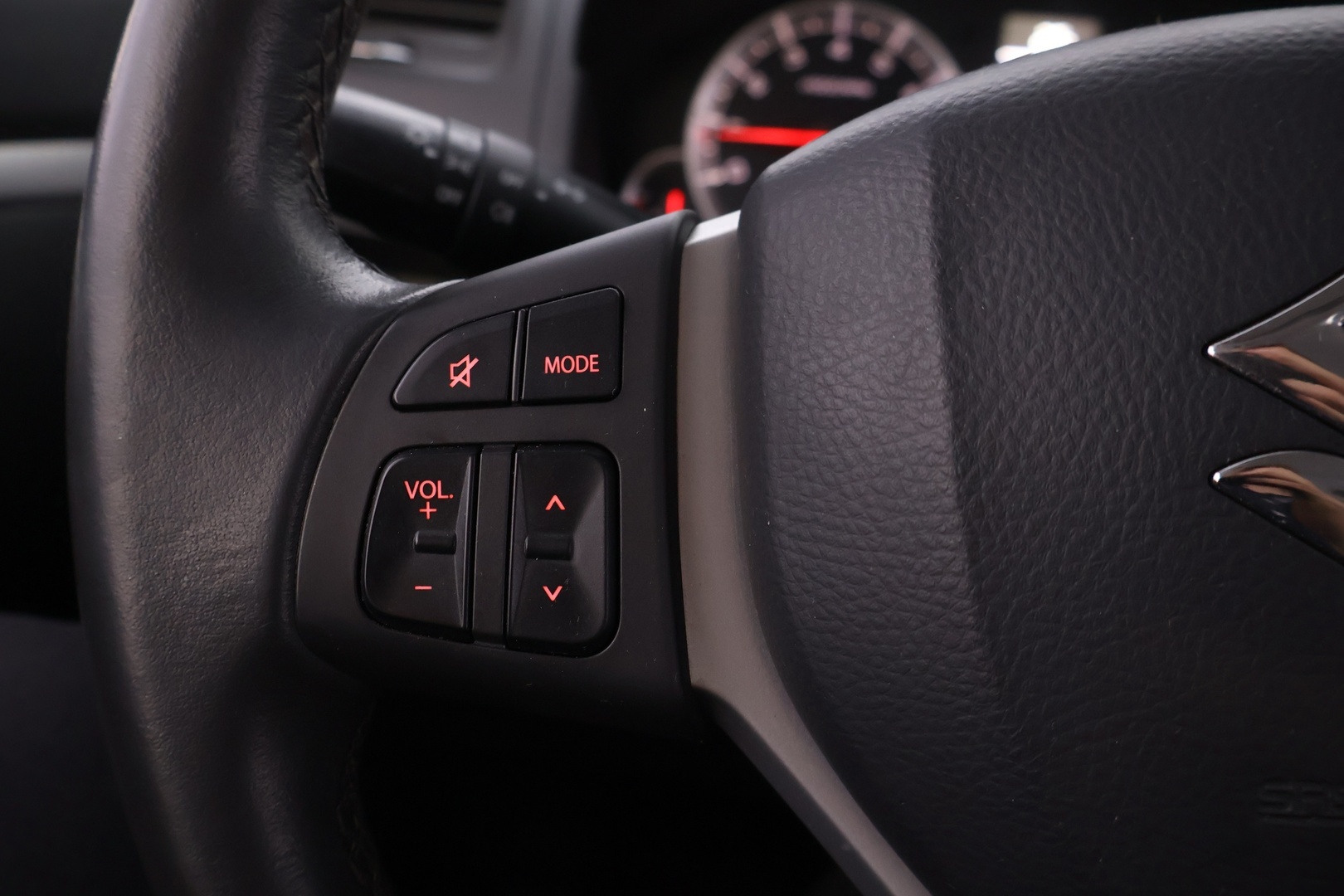 SUZUKI Swift 2011