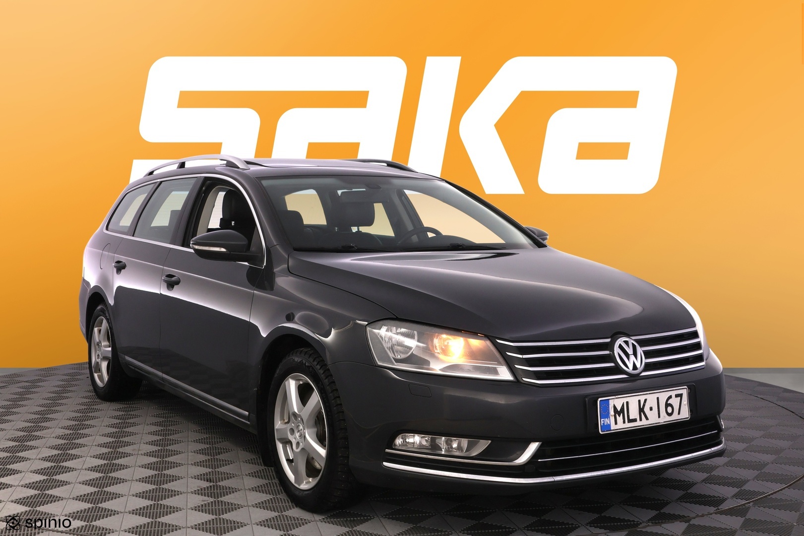 VOLKSWAGEN Passat 2013