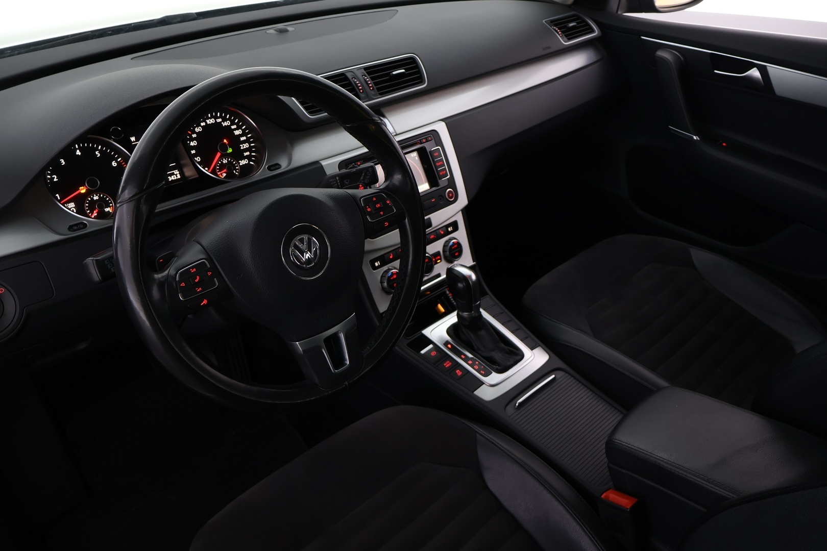 VOLKSWAGEN Passat 2013