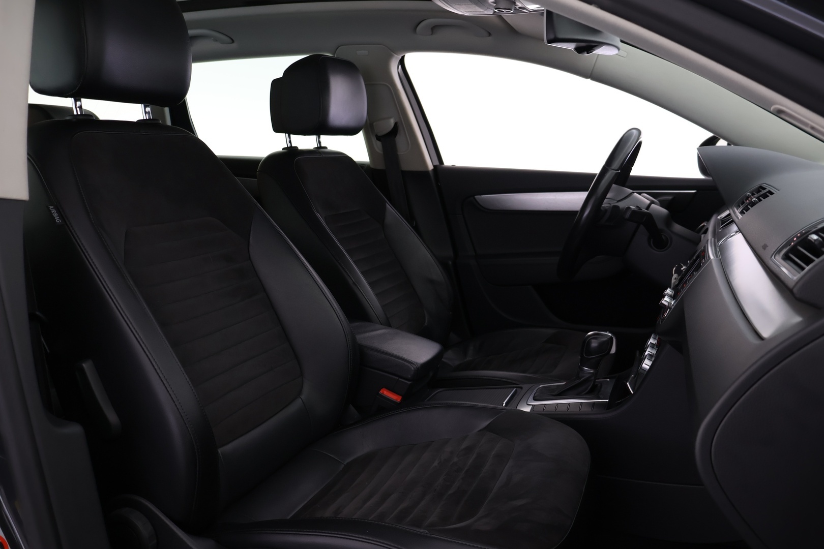 VOLKSWAGEN Passat 2013