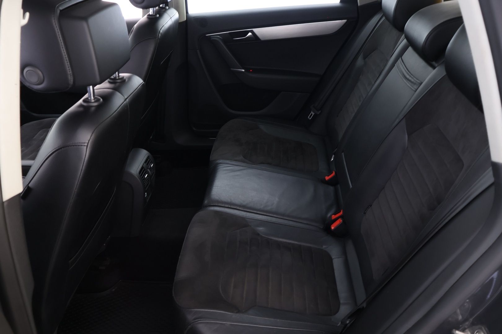 VOLKSWAGEN Passat 2013