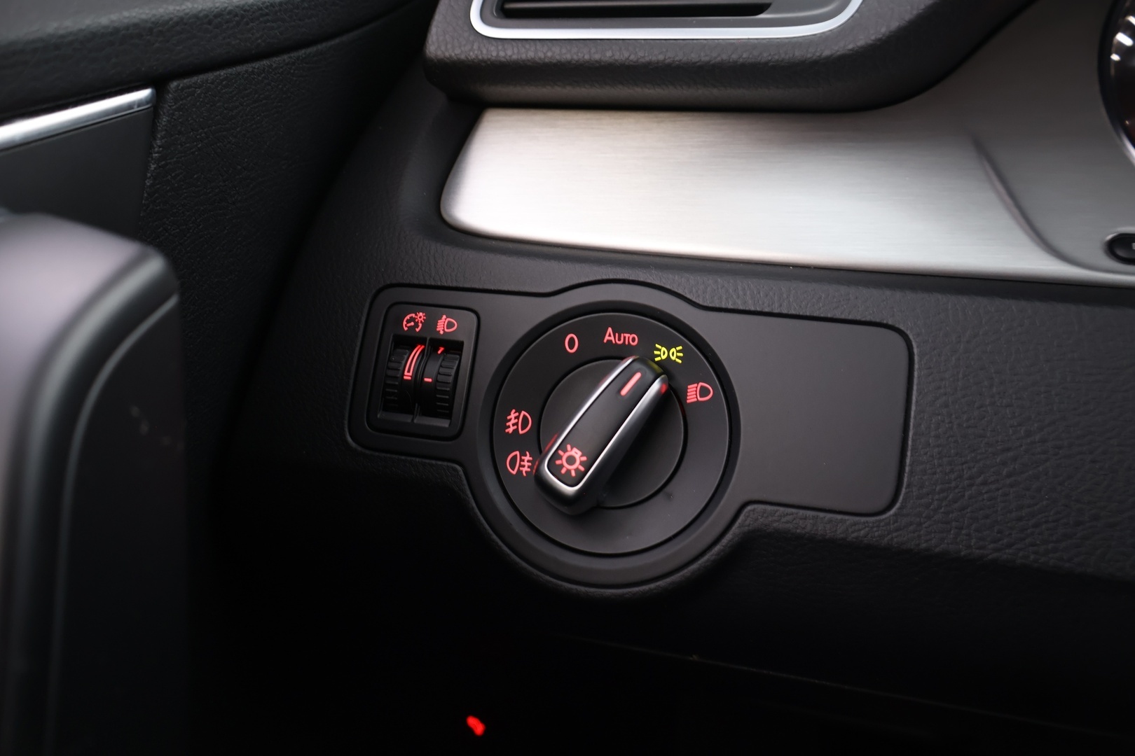 VOLKSWAGEN Passat 2013