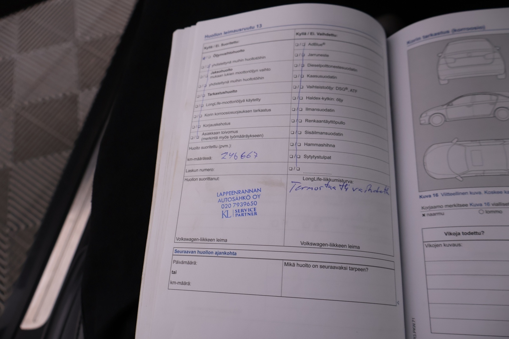 VOLKSWAGEN Passat 2013