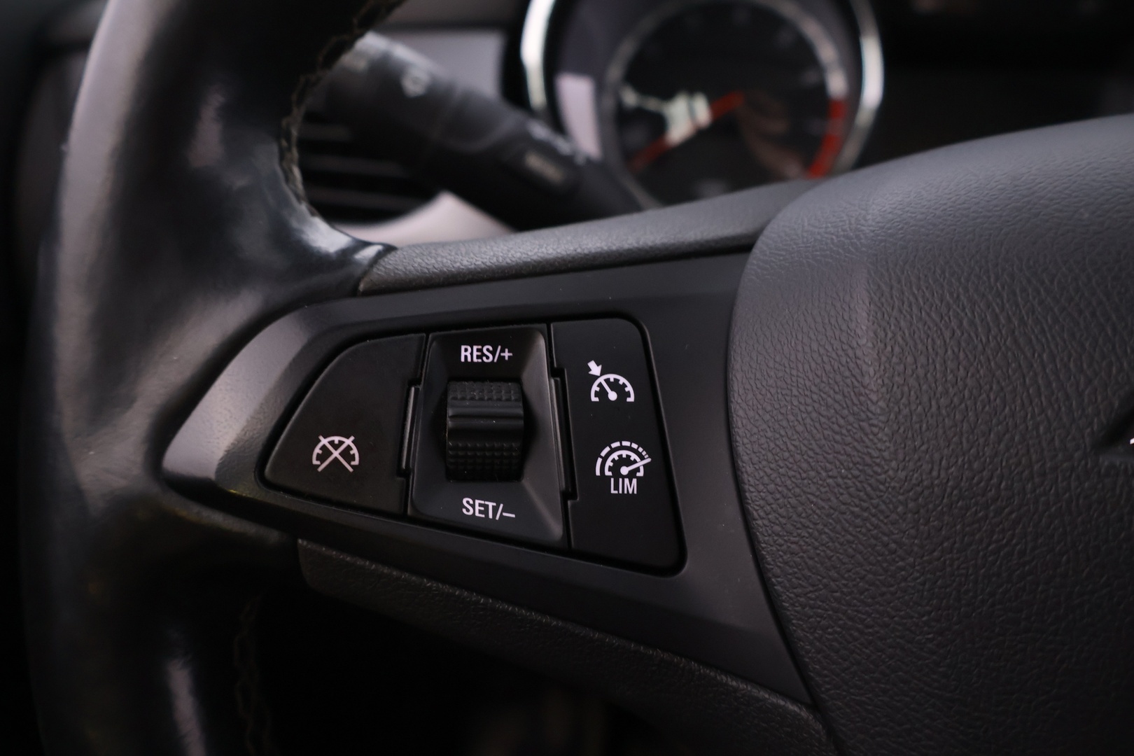 OPEL Astra 2016