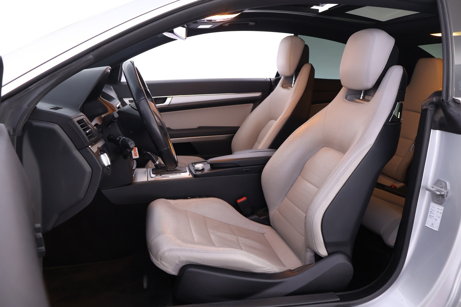 MERCEDES-BENZ E 2009