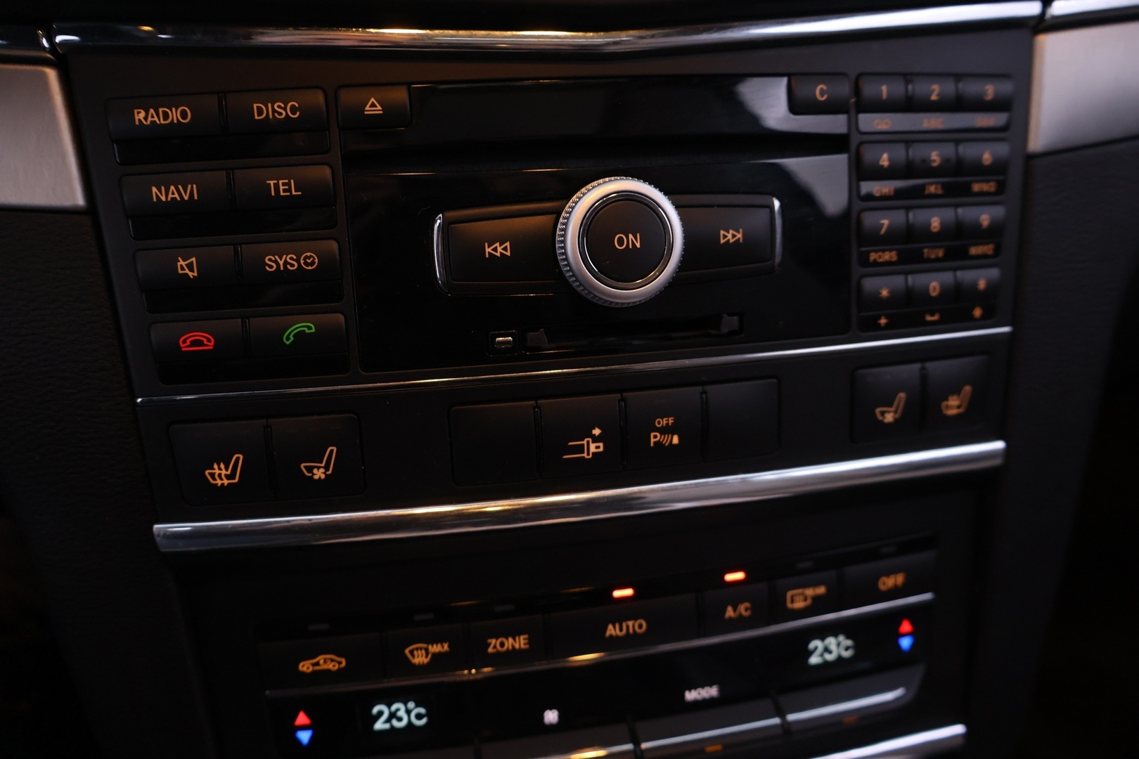 MERCEDES-BENZ E 2009