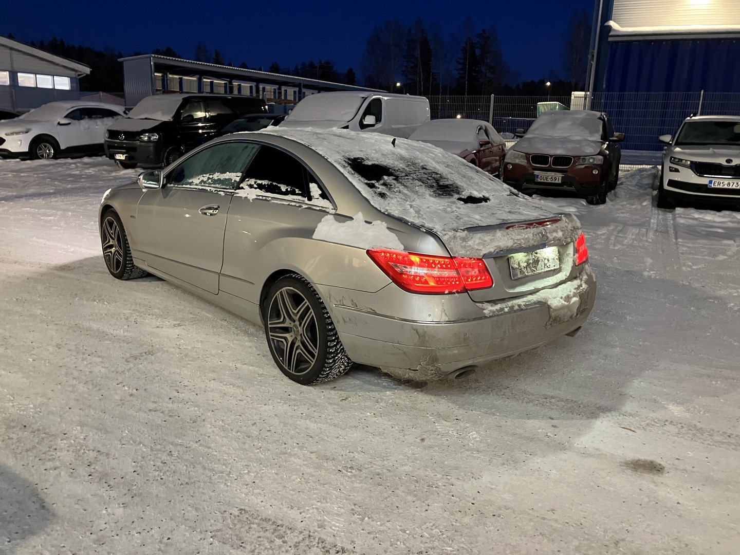 MERCEDES-BENZ E 2009