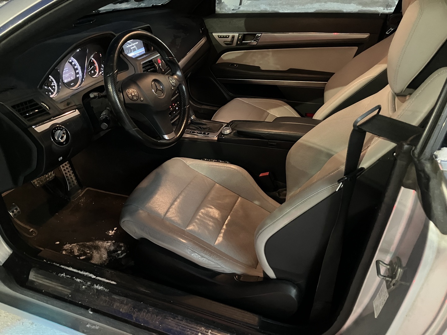 MERCEDES-BENZ E 2009