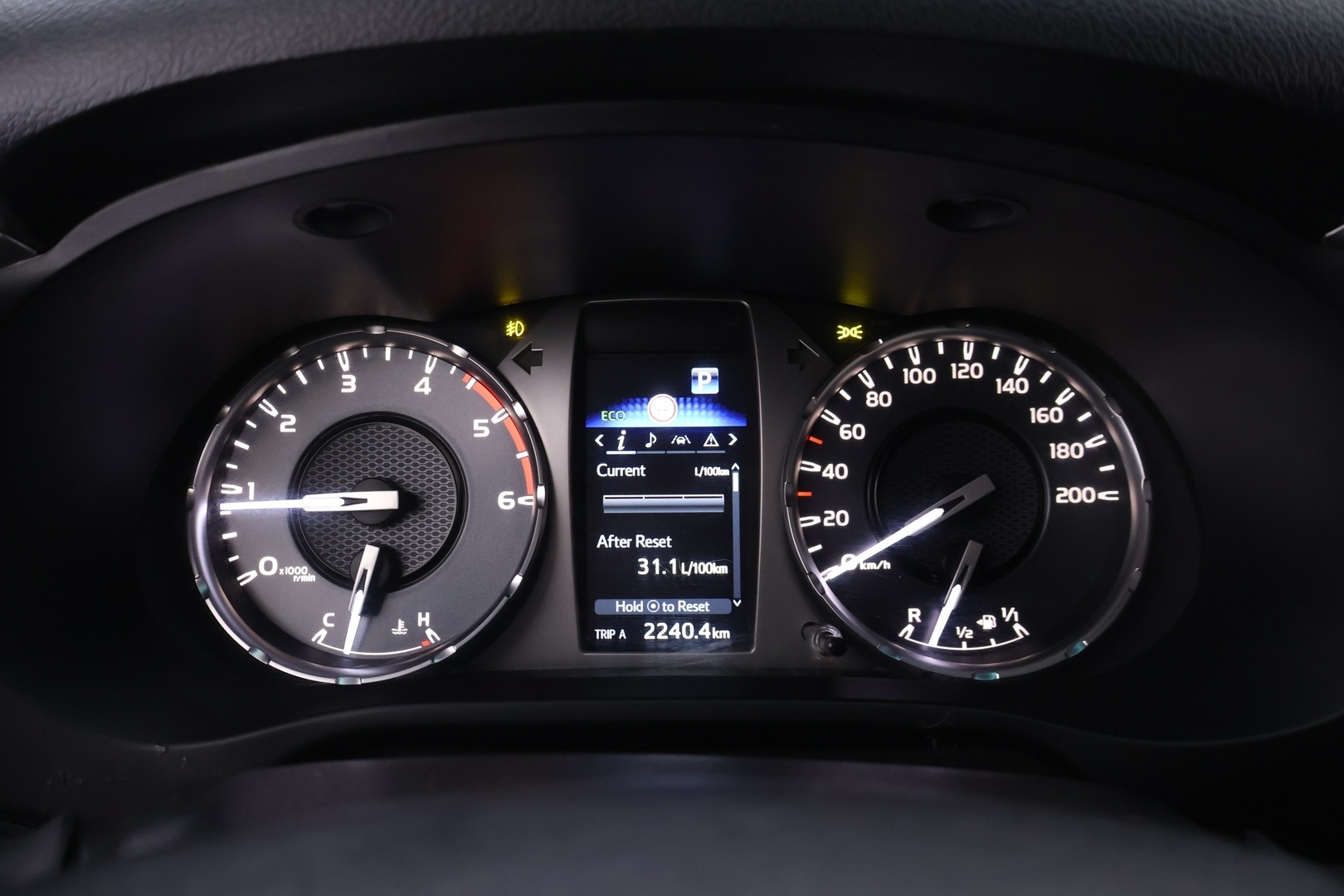 TOYOTA Hilux 2023