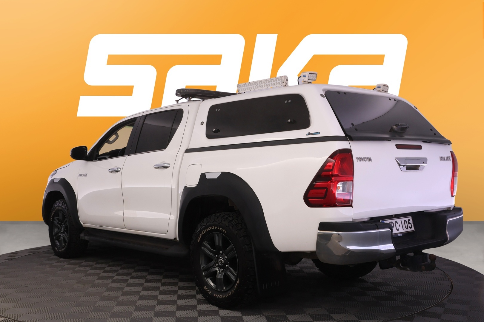 TOYOTA Hilux 2023