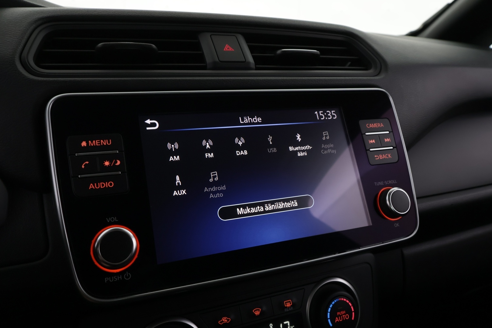 NISSAN Leaf 2022