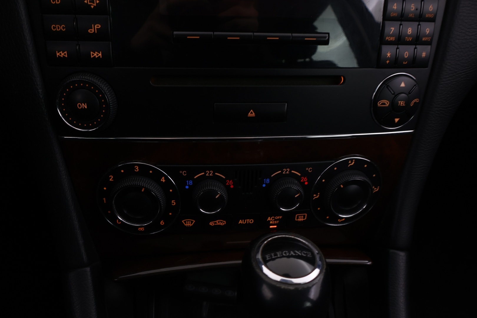 MERCEDES-BENZ C 2005