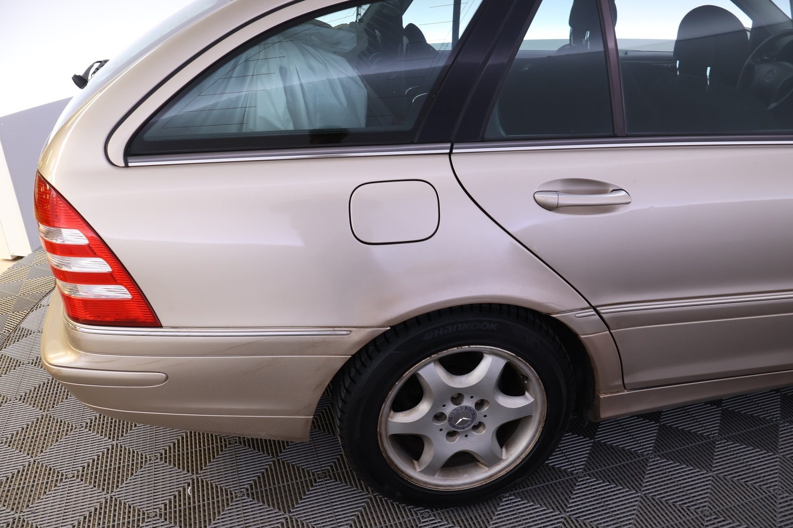 MERCEDES-BENZ C 2005