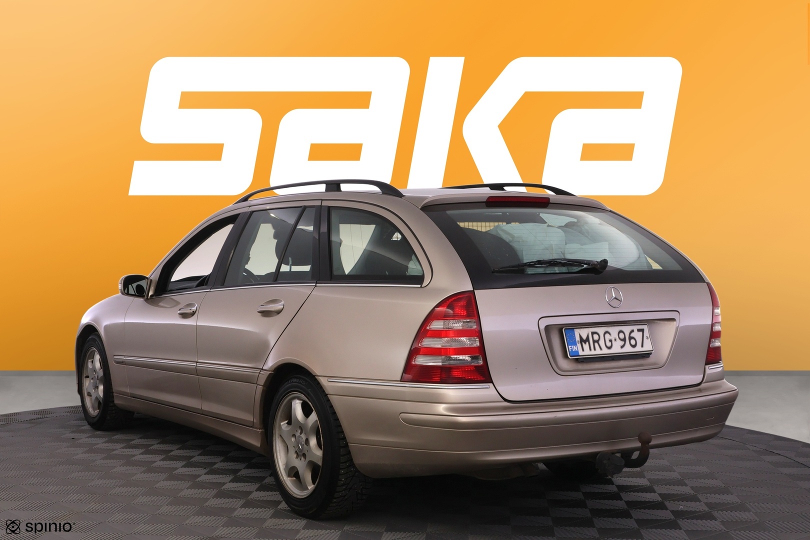 MERCEDES-BENZ C 2005