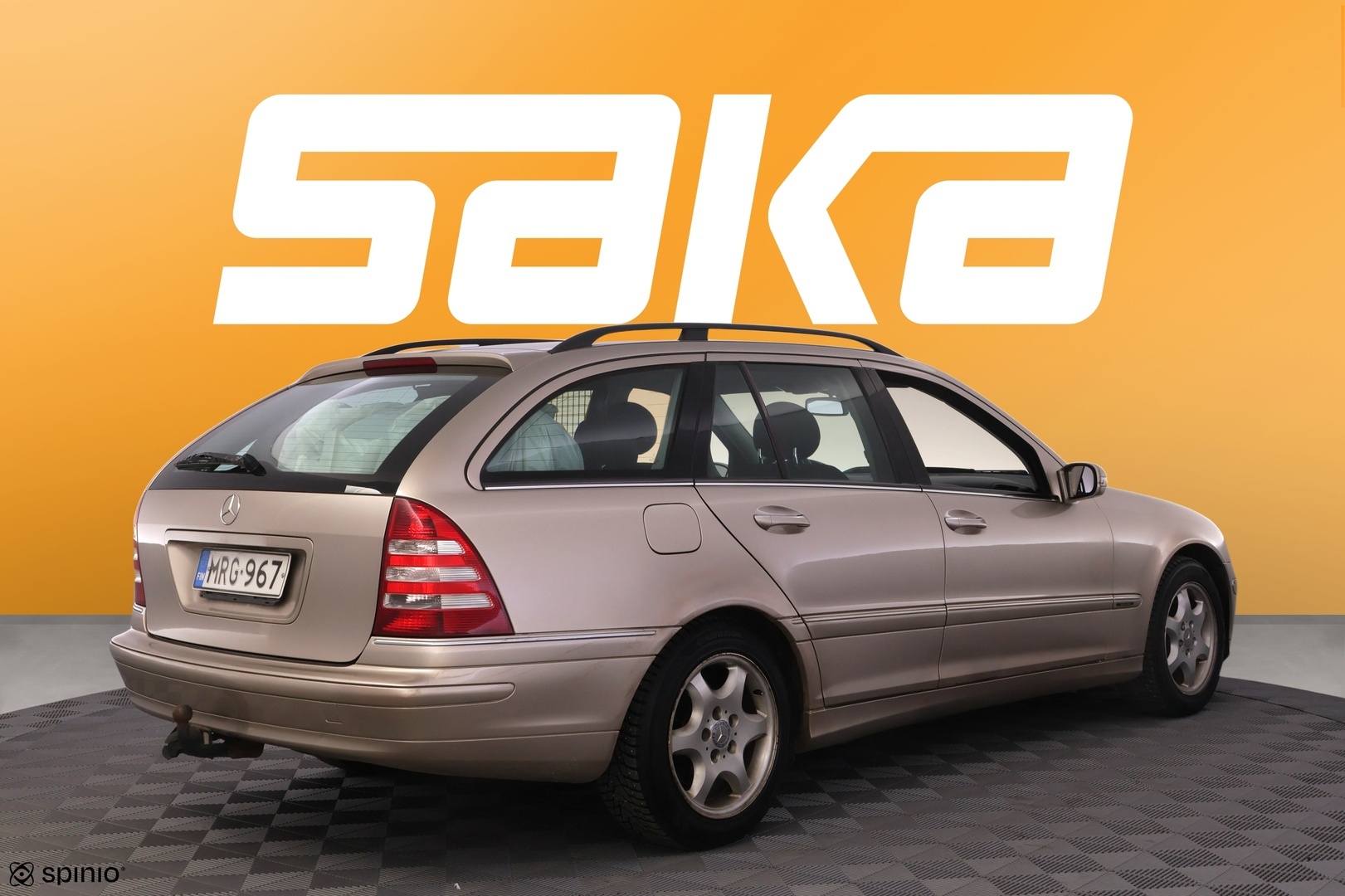 MERCEDES-BENZ C 2005