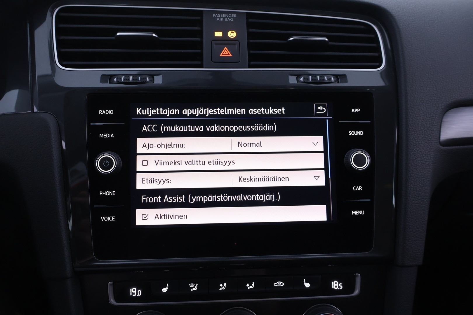 VOLKSWAGEN Golf 2020