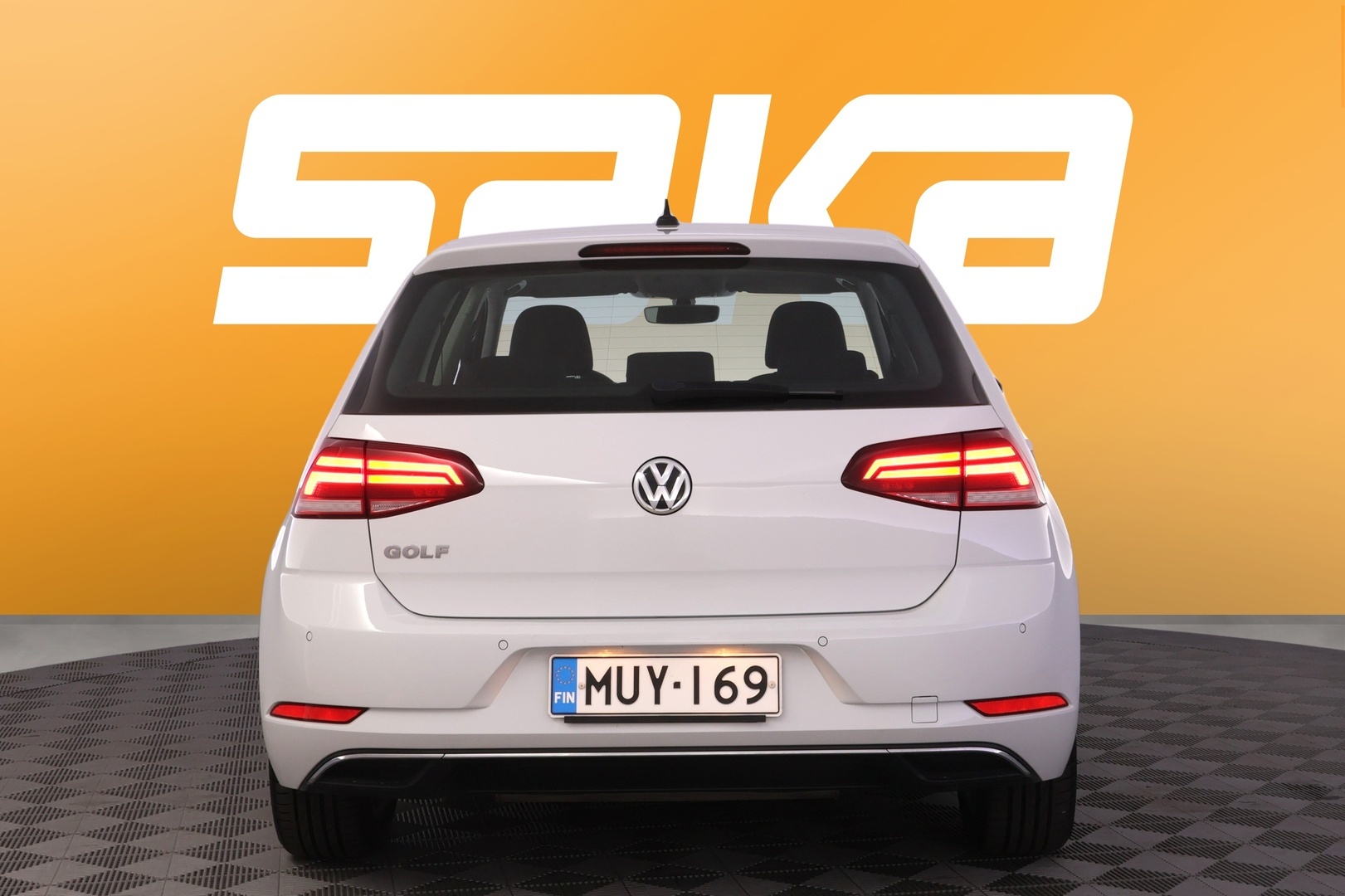 VOLKSWAGEN Golf 2020