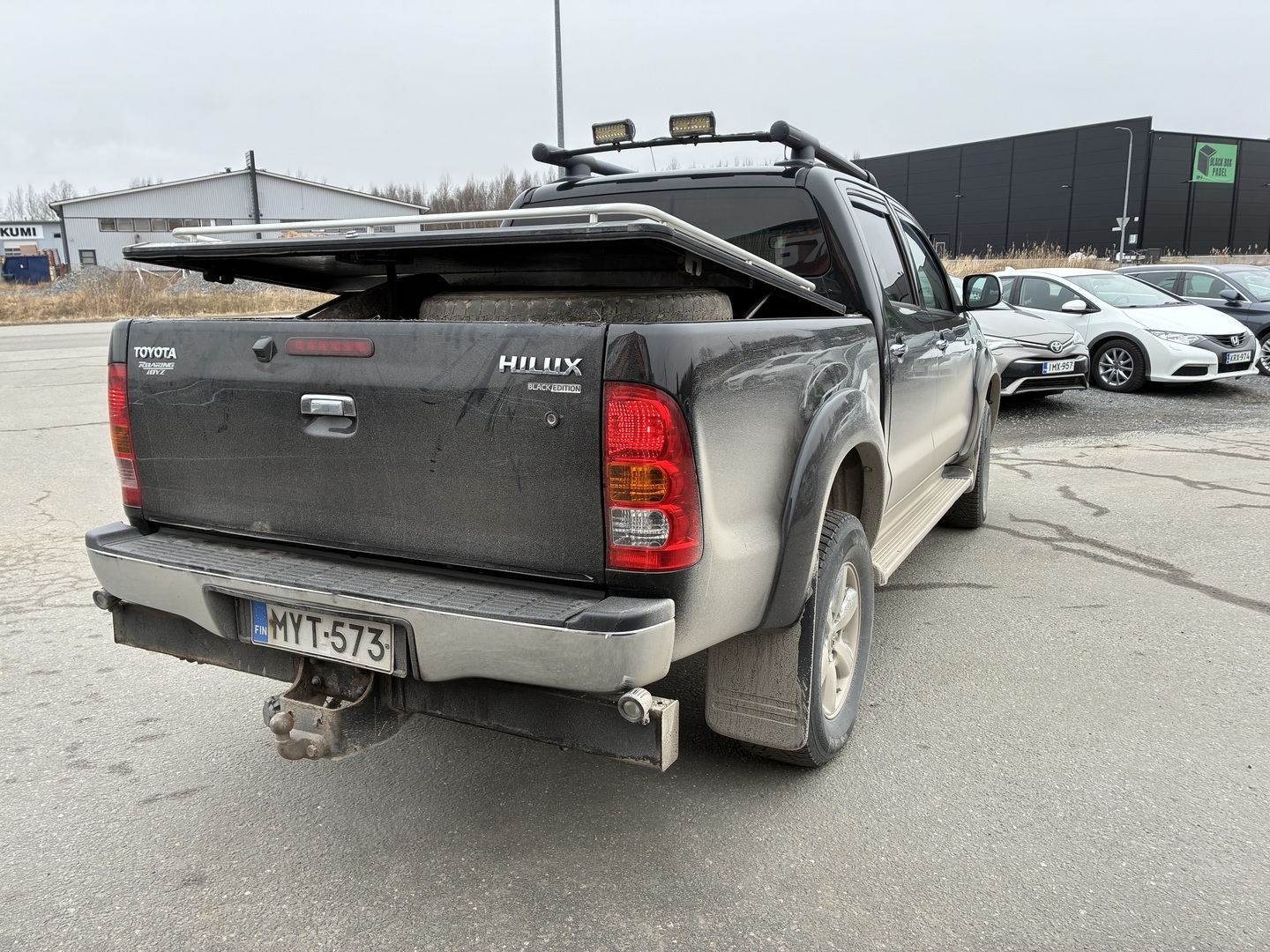 TOYOTA Hilux 2011