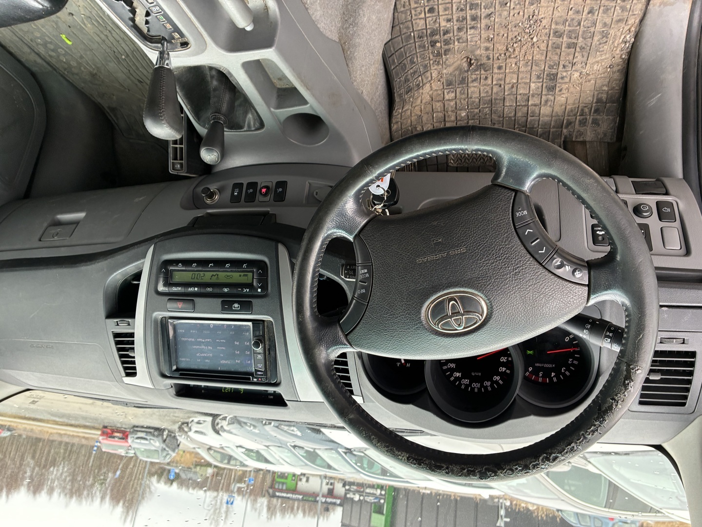 TOYOTA Hilux 2011