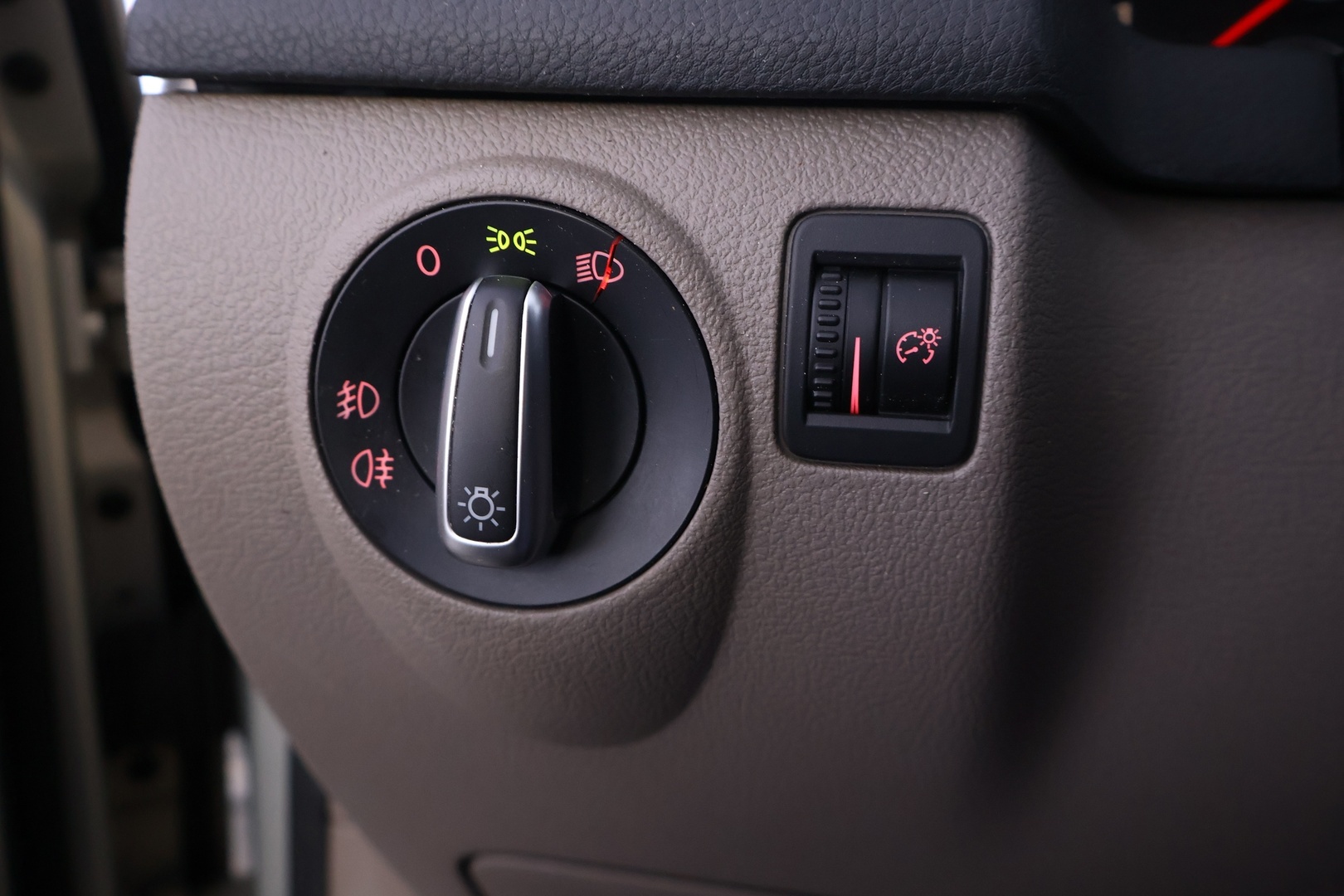 VOLKSWAGEN Golf Plus 2010