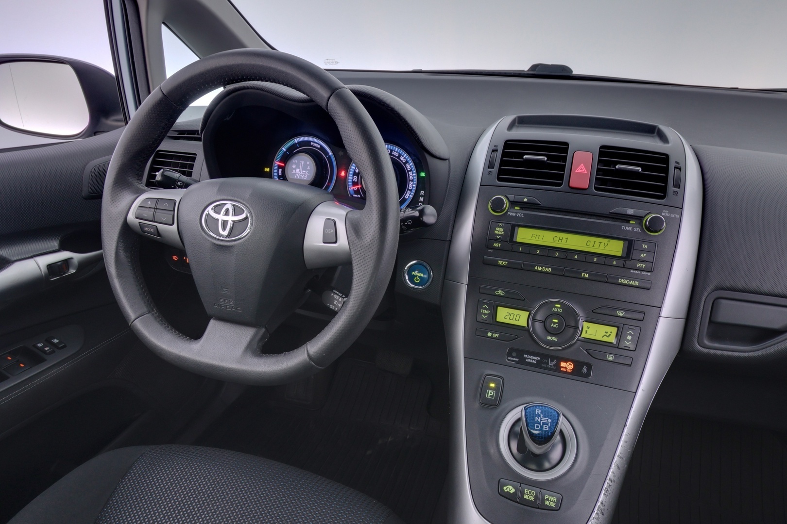 TOYOTA Auris 2011