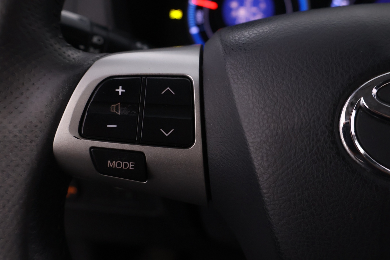 TOYOTA Auris 2011