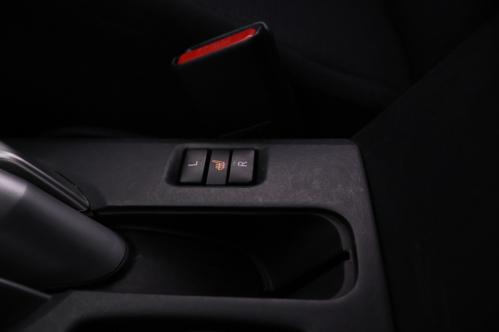 TOYOTA Auris 2011