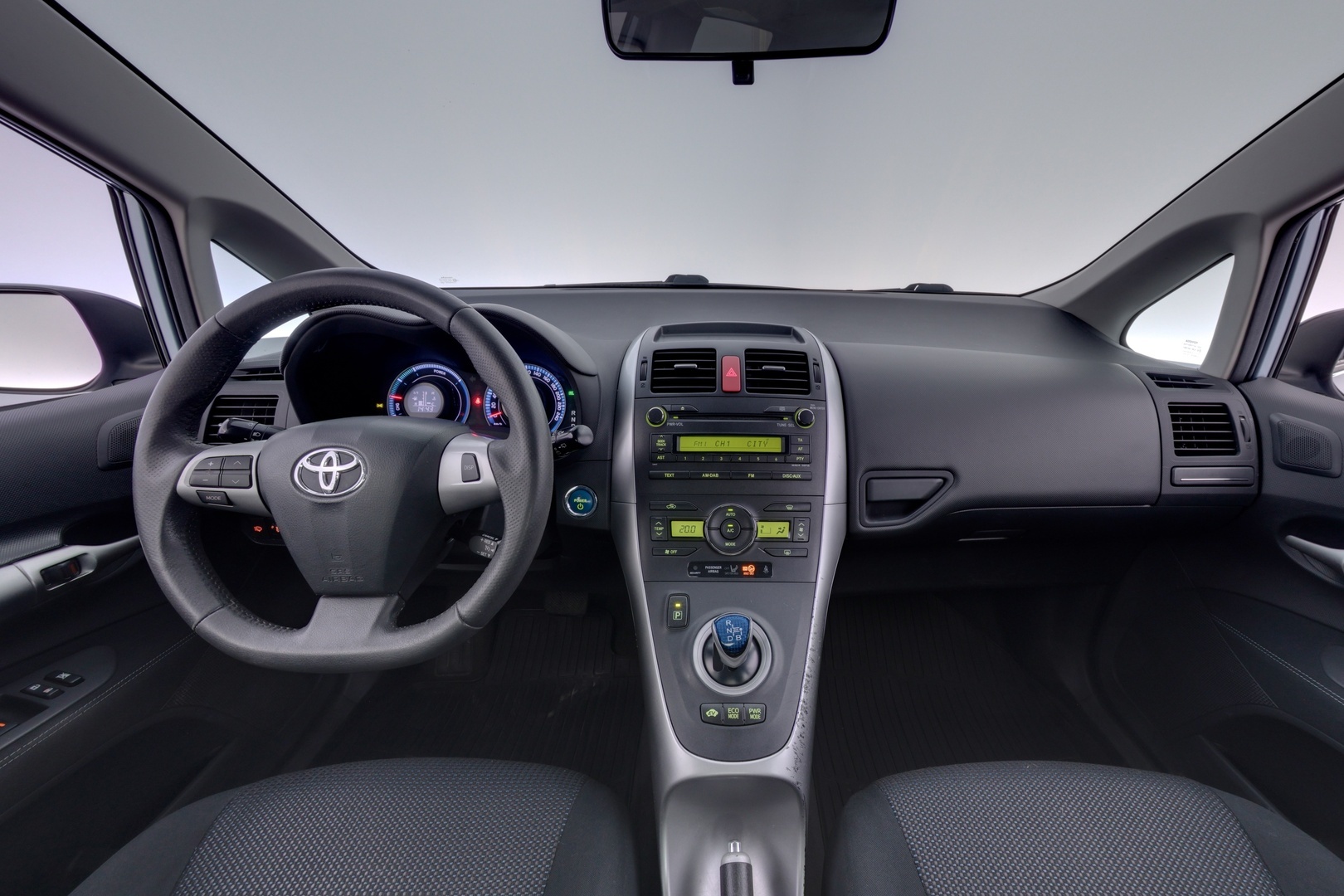 TOYOTA Auris 2011