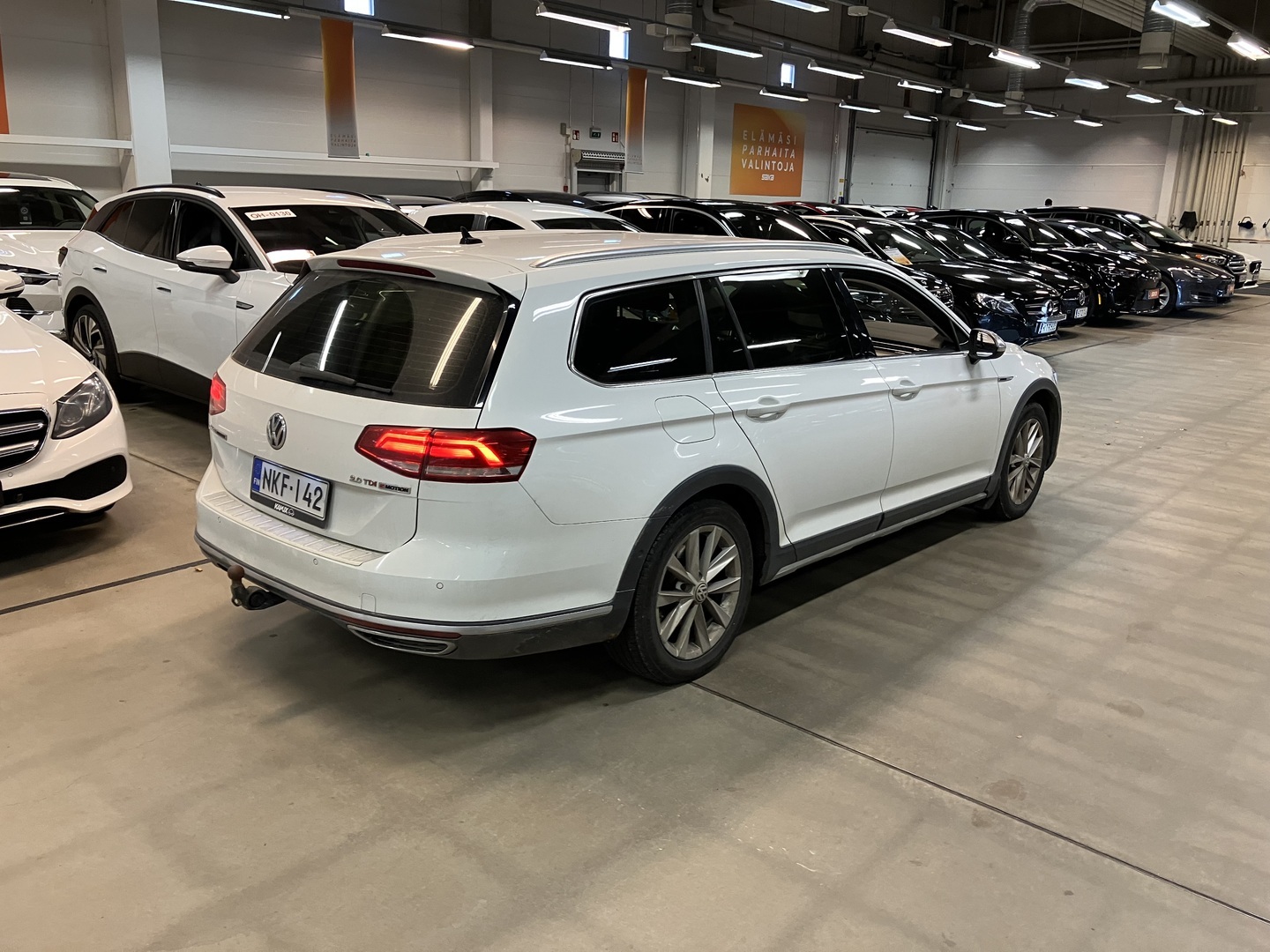 VOLKSWAGEN Passat 2016