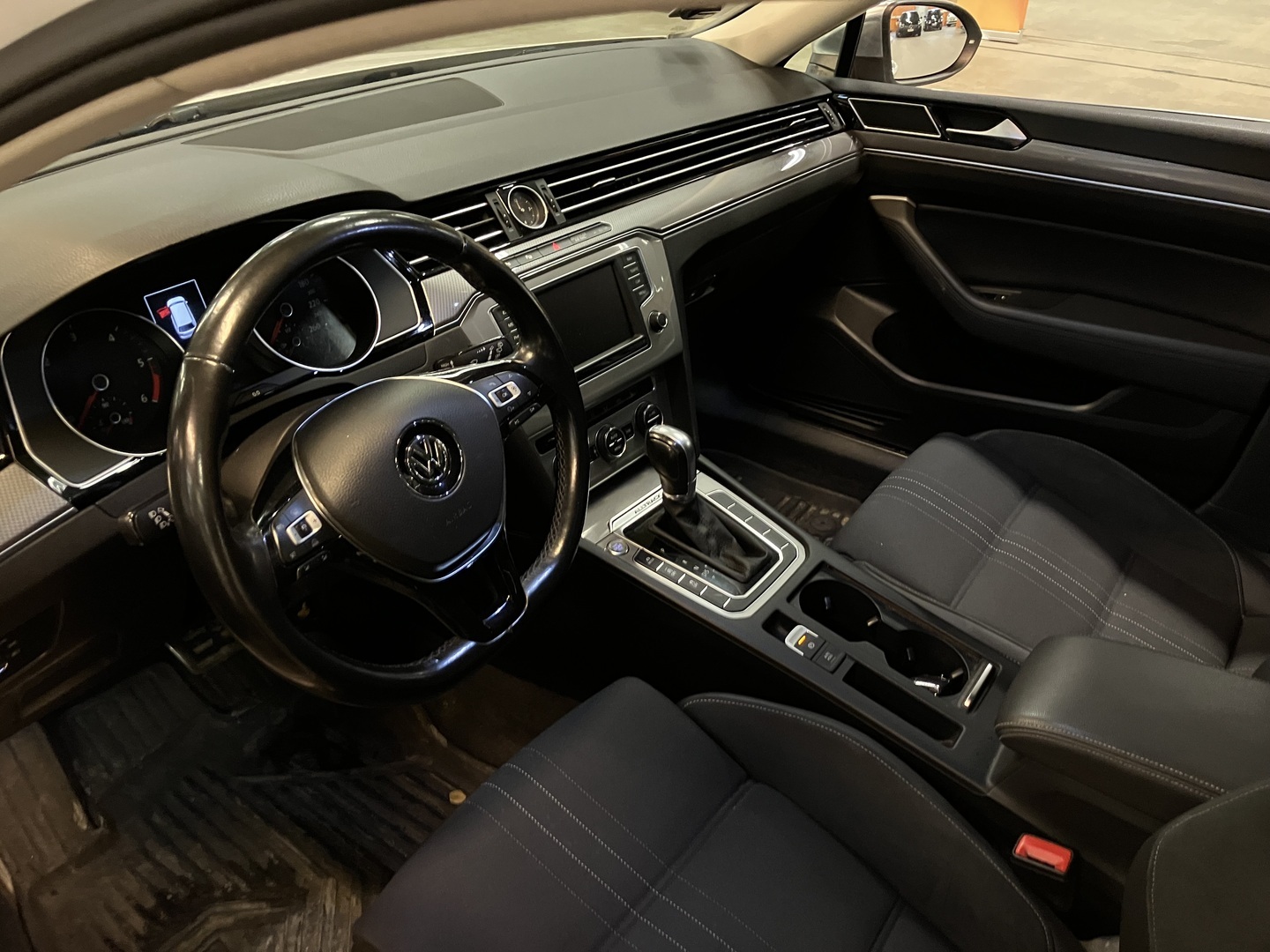 VOLKSWAGEN Passat 2016
