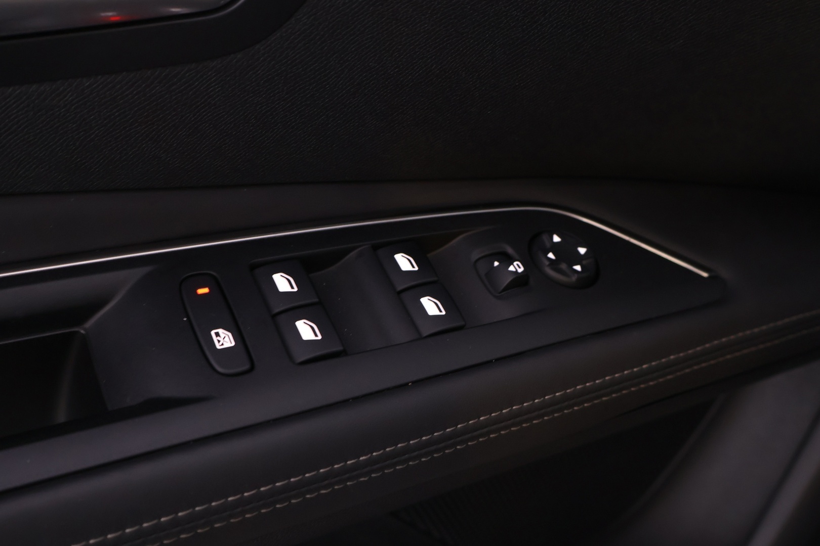 PEUGEOT 3008 2017