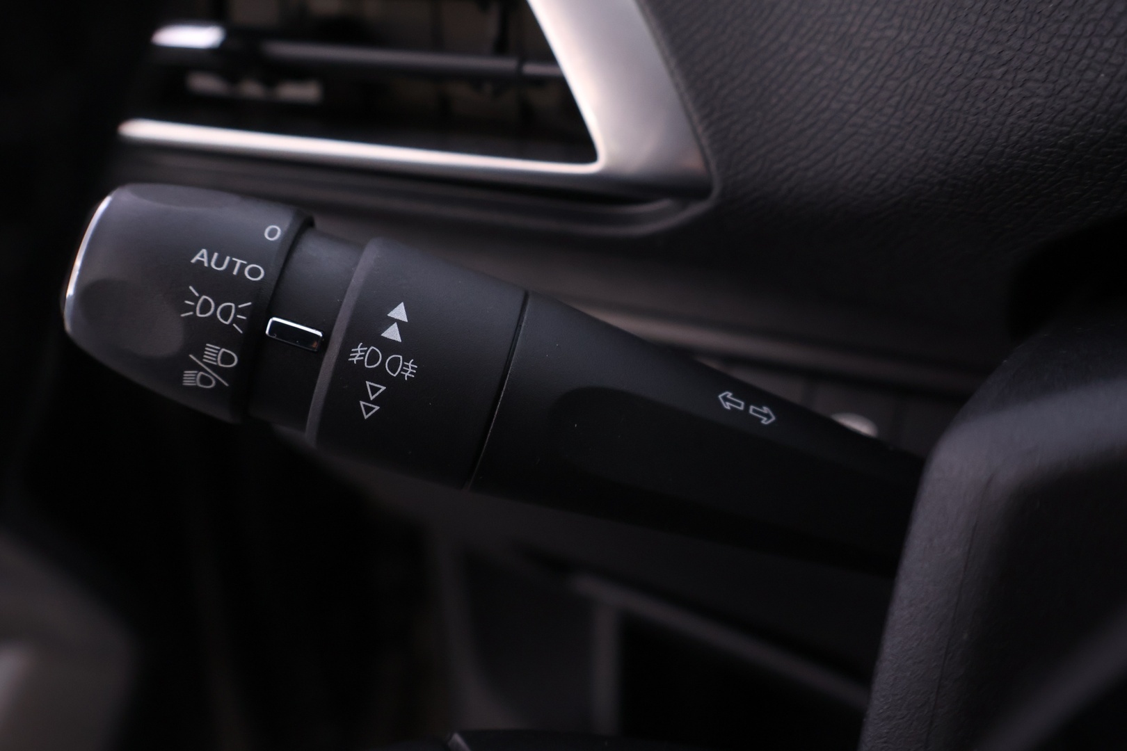 PEUGEOT 3008 2017