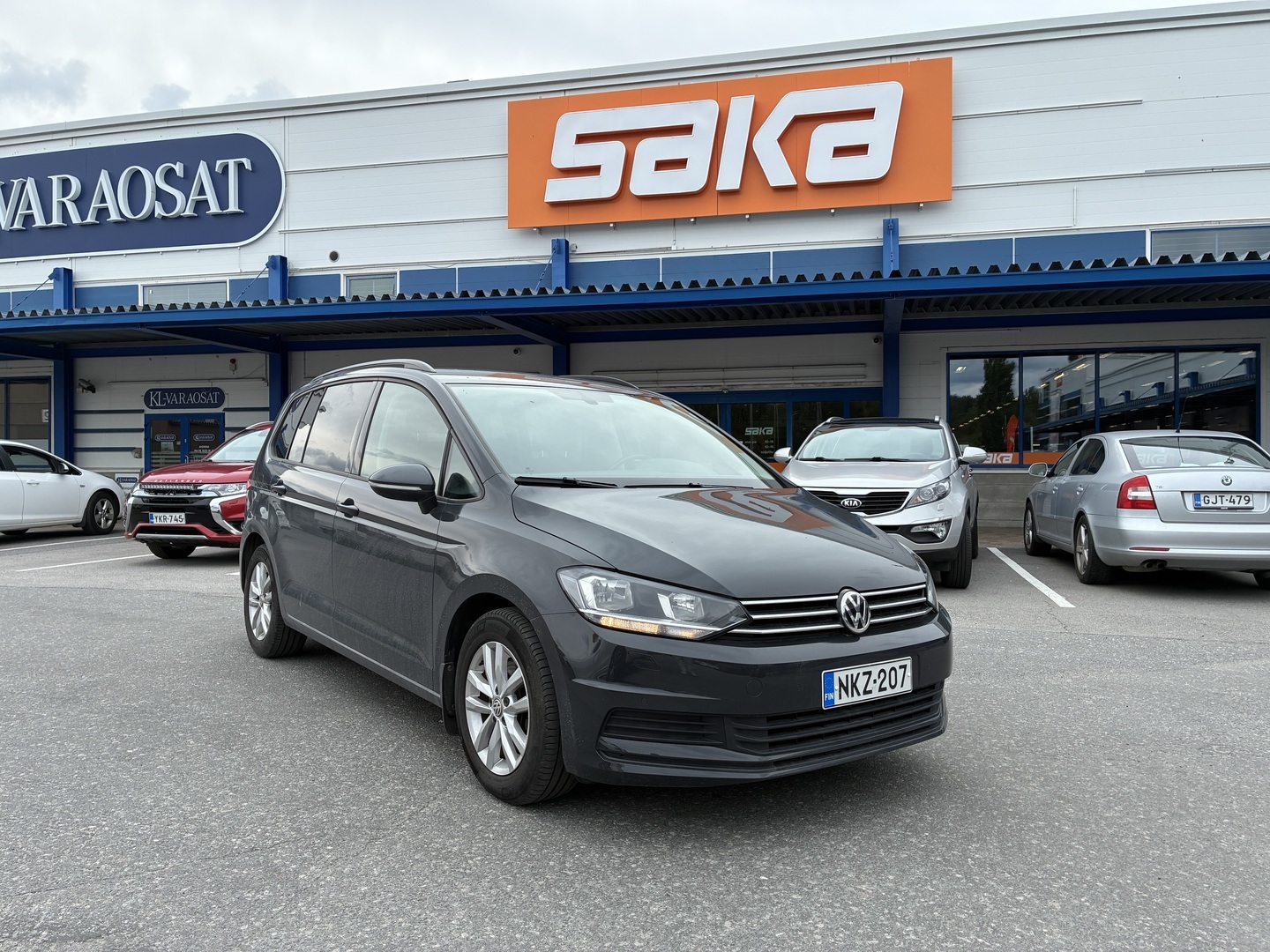 VOLKSWAGEN Touran 2018