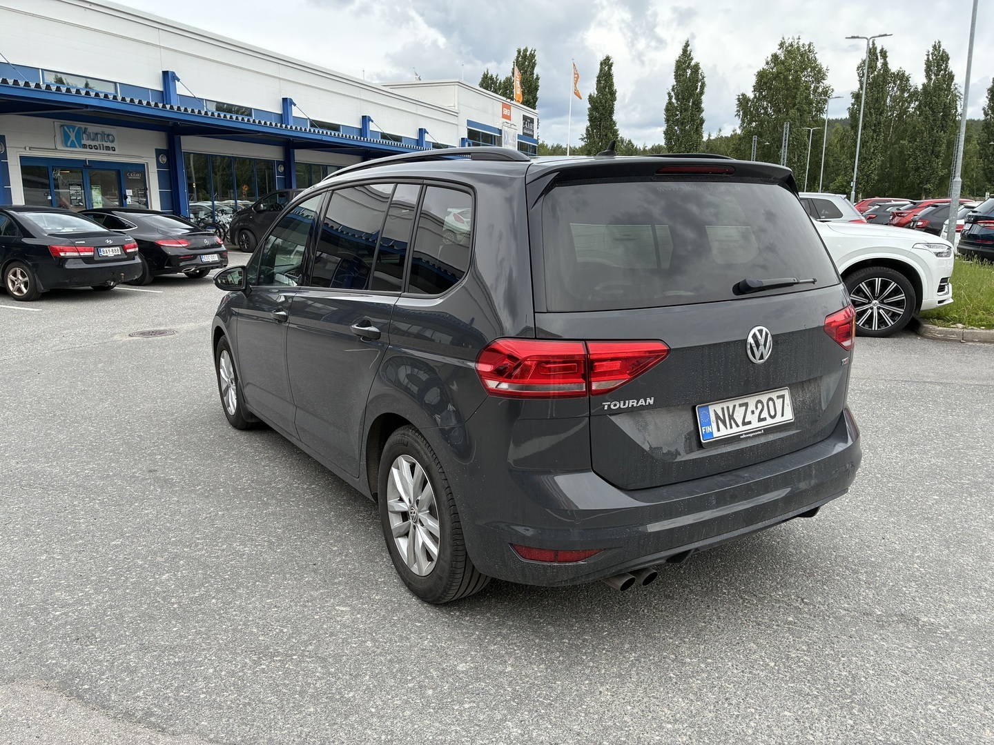 VOLKSWAGEN Touran 2018