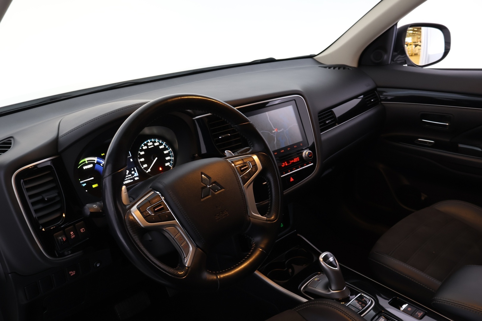 MITSUBISHI Outlander PHEV 2020