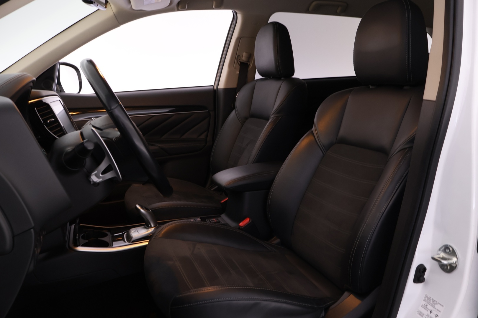 MITSUBISHI Outlander PHEV 2020