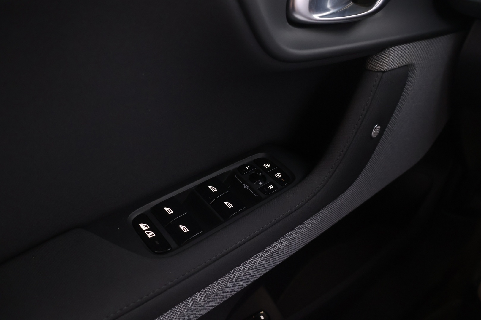 POLESTAR 2 2023