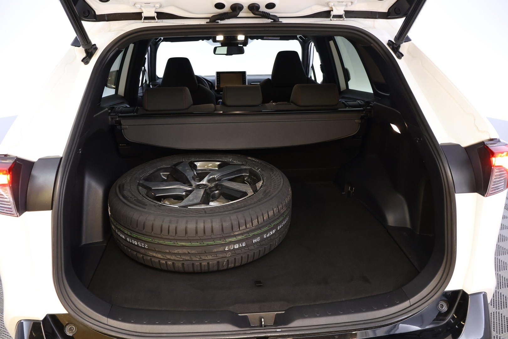 TOYOTA RAV4 Plug-in 2023