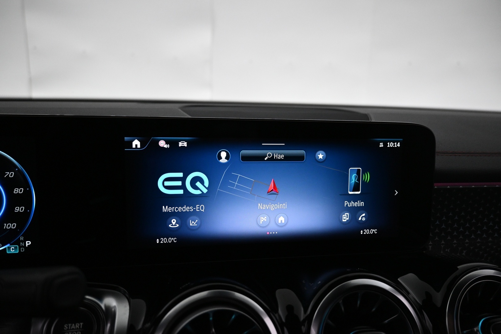MERCEDES-BENZ EQB 2025