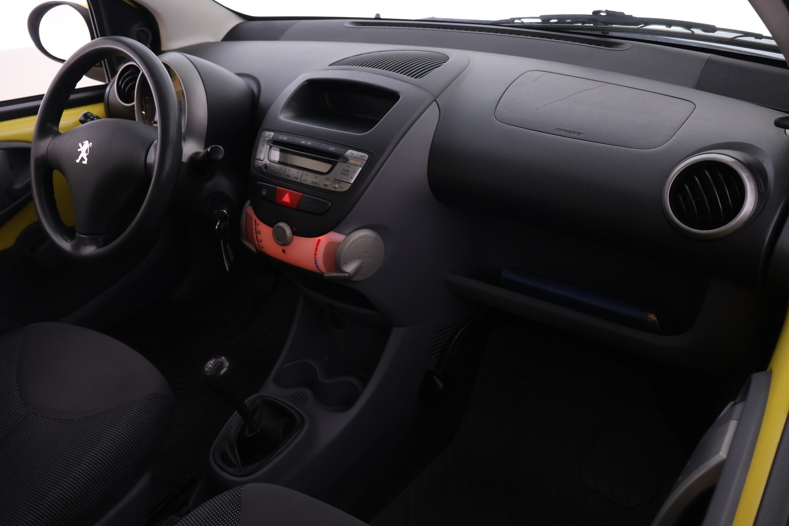 PEUGEOT 107 2006