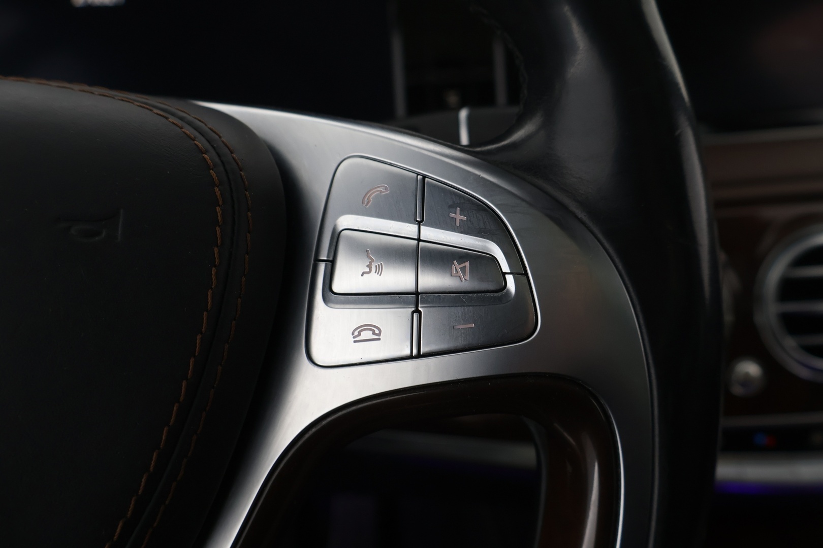 MERCEDES-BENZ S 2014