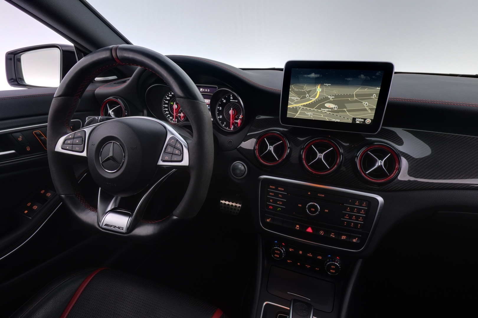 MERCEDES-BENZ CLA 45 AMG 2016